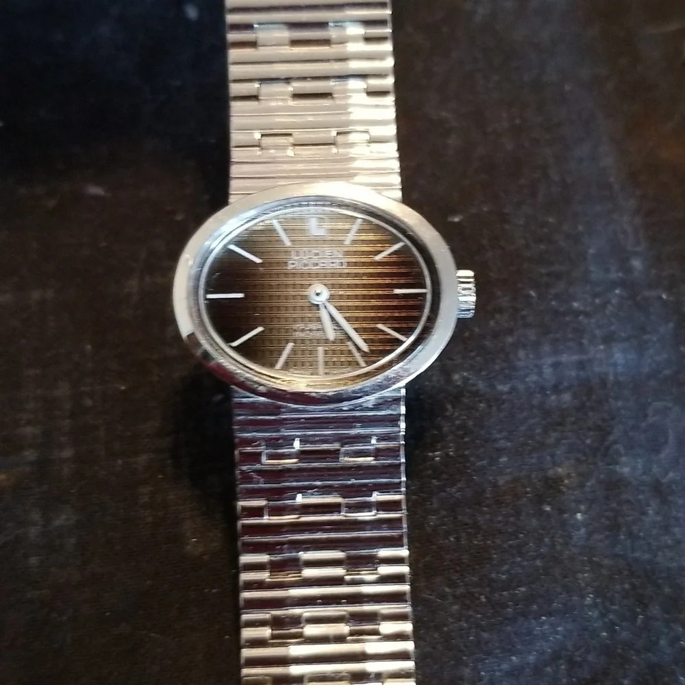 Vintage Women's Lucien Picard 17 Jewels Incabloc - Picture 2 of 5